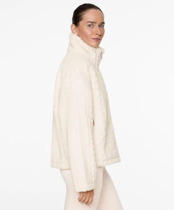 Куртка из искусственной овчины с узором «косы»