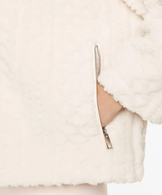 Куртка из искусственной овчины с узором «косы»