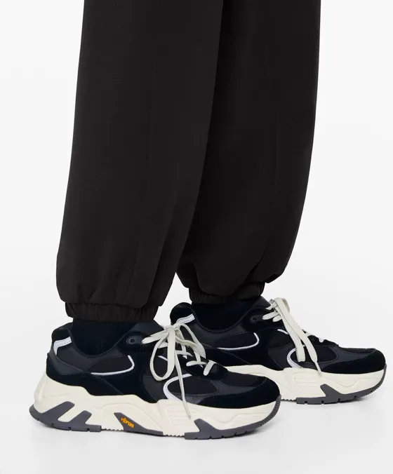 Брюки-джоггеры из ткани с модалом