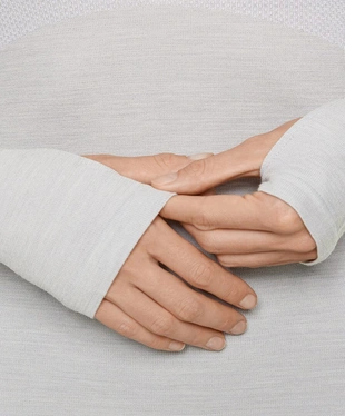 Лонгслив PERFORMANCE BASE LAYERS из смесовой мериносовой шерсти- Заказать в России