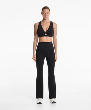 MEDIUM SUPPORT TWIST COMFORTLUX SPORTS BRA WITH CUPS- Заказать в России