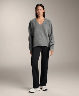SOFT KNIT V-NECK JUMPER- Заказать в России