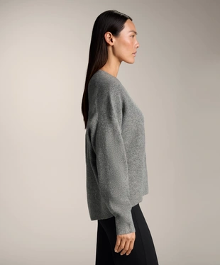 SOFT KNIT V-NECK JUMPER- Заказать в России
