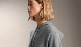 100% CASHMERE KNIT HOODIE SWEATSHIRT- Заказать в России
