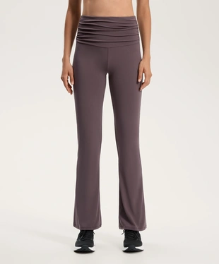 HIGH-RISE COMFORTLUX RUCHED WAIST FLARE TROUSERS- Заказать в России