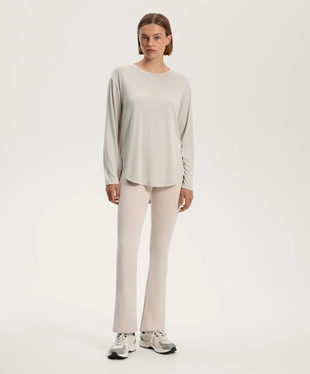 LONG SLEEVE T-SHIRT WITH BACK PLEAT IN A MODAL BLEND- Заказать в России