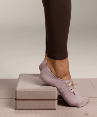 2 PAIRS OF YOGA AND PILATES POLYAMIDE BLEND DOUBLE STRAP SOCKS- Заказать в России