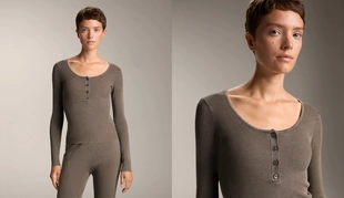 BUTTON ROUND NECK T-SHIRT- Заказать в России