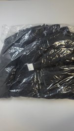 Zara КОРОТКИЙ АНОРАК С КАПЮШОНОМ WATER AND WIND PROTECTION Black | 3046/223/800