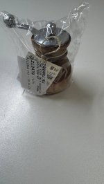 Zara Деревянный перечный мельницей с стальной крышкой Light beige | 8221/558/052