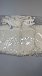 Zara КОРОТКИЙ АНОРАК С КАПЮШОНОМ WATER AND WIND PROTECTION Ecru | 3046/223/712