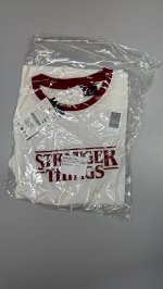 Zara ФУТБОЛКА С КОНТРАСТНЫМ ВОРОТНИКОМ STRANGER THINGS © NETFLIX White | 7878/718/250