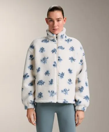 Куртка из искусственной овчины с цветочным принтом- Заказать в России