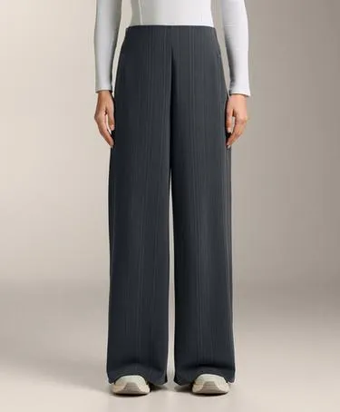 Брюки с асимметричными полосками из модала