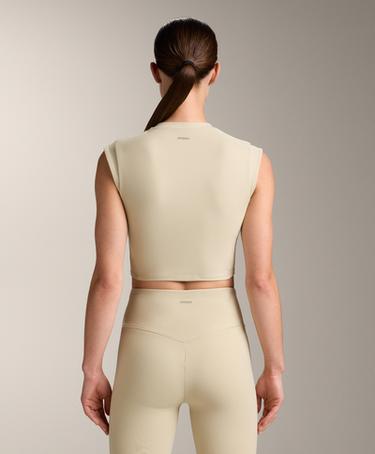 OYSHO TANK TOP EVERMOVE без рукавов