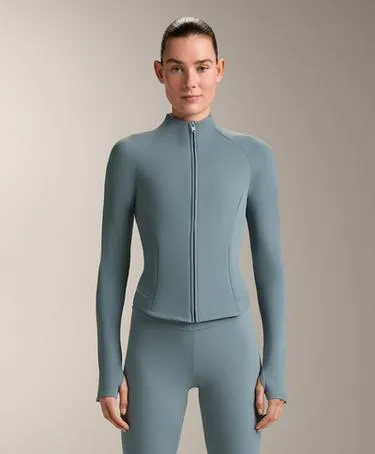 Легкая и теплая высокотехнологичная куртка- Заказать в России