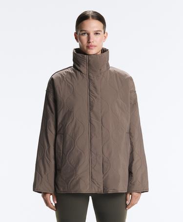 OYSHO Утепленная водоотталкивающая куртка FELLEX® AEROGEL купить с доставкой.