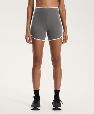 OYSHO Компрессионные ретро шорты с высокой посадкой 10 см купить с доставкой.