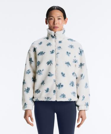 OYSHO Пальто с имитацией овчины и цветочным узором