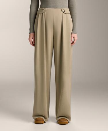 OYSHO Широкие брюки со складками на талии из мягкой ткани с модалом купить с доставкой.