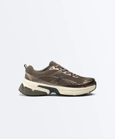 Кроссовки в стиле бега- Заказать в России