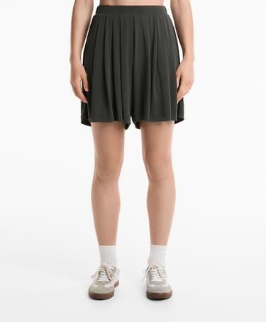 OYSHO Плиссированные бермуды на резинке с модалом купить с доставкой.