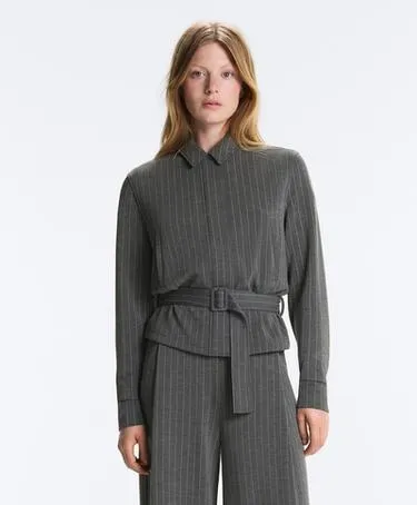 Куртка с ремнем из мягкой ткани с модалом