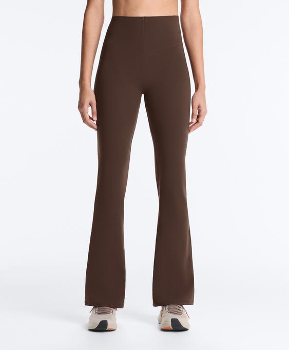 OYSHO Брюки клеш COMPRESSIVE с завышенной талией и эффектом пуш-ап