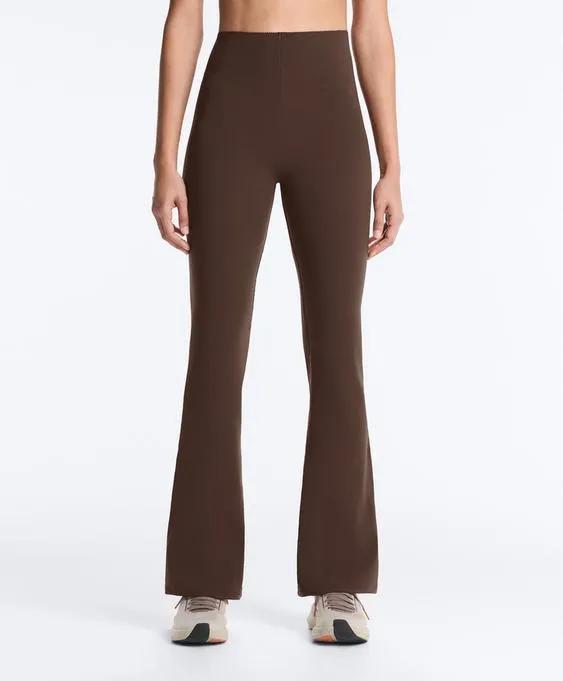 Брюки клеш Compressive с завышенной талией и эффектом пуш-ап- Заказать в России