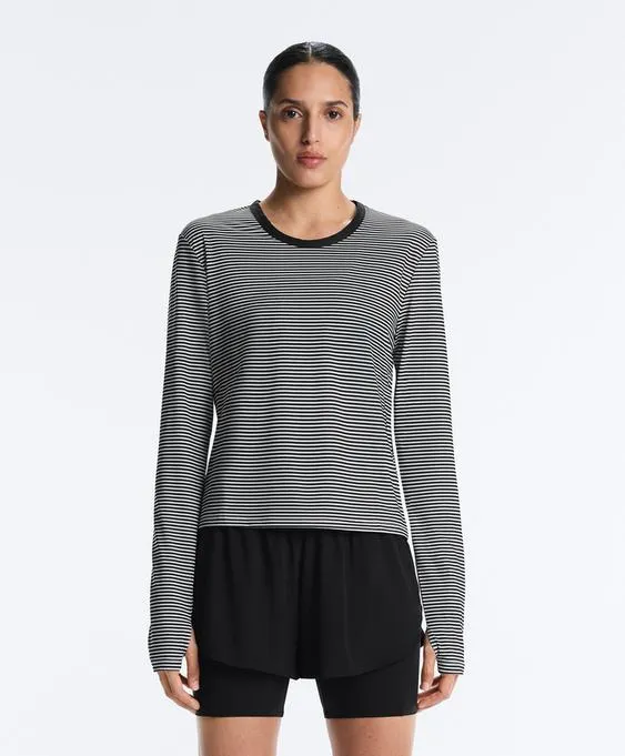 Лонгслив в полоску из высокотехнологичной ткани