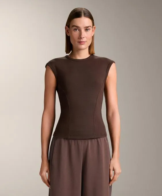 Футболка с короткими рукавами из ткани в рубчик с хлопком и модалом- Заказать в России