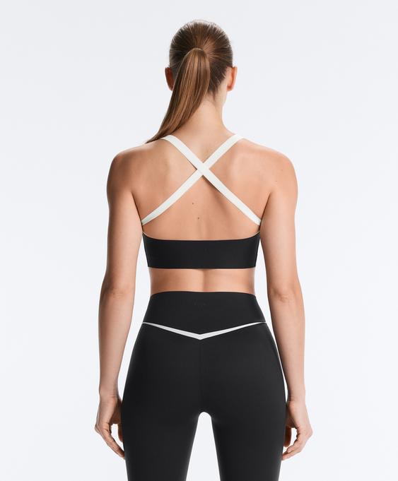 OYSHO Спортивный бюстгальтер PERFECT-ADAPT со средней степенью поддержки купить с доставкой.