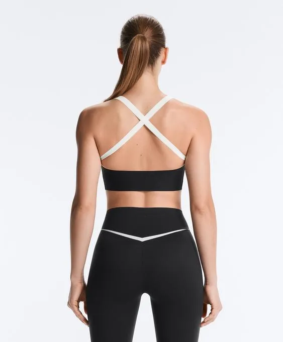 Спортивный бюстгальтер Perfect-adapt со средней степенью поддержки- Заказать в России