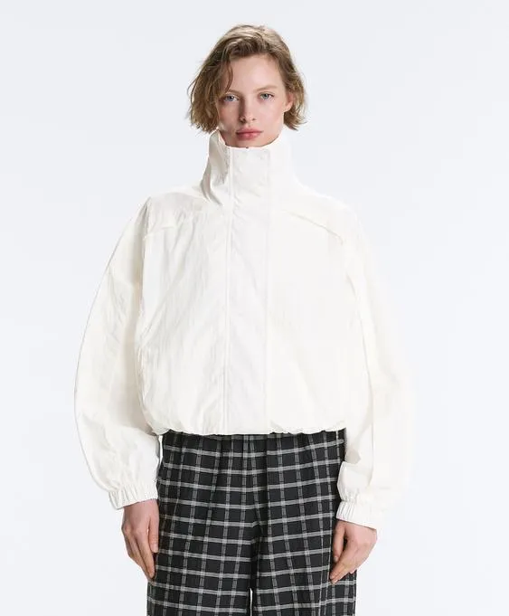 Укороченная водоотталкивающая куртка Track с высоким воротником- Заказать в России