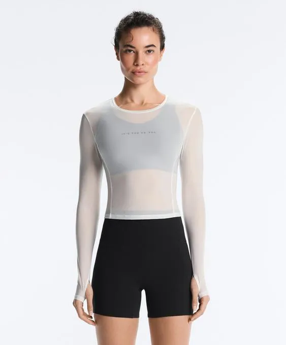 Лонгслив с длинным рукавом и надписью