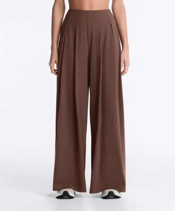 Широкие брюки Light Touch с защипами- Заказать в России