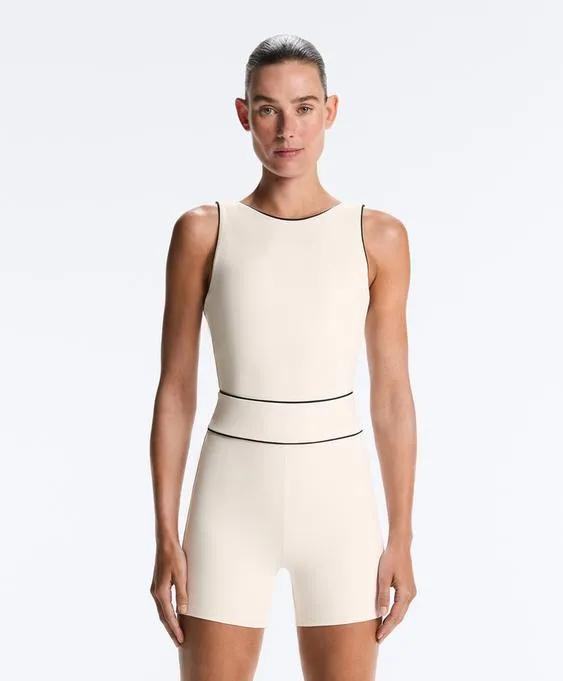 Короткий комбинезон Comfortlux Piping