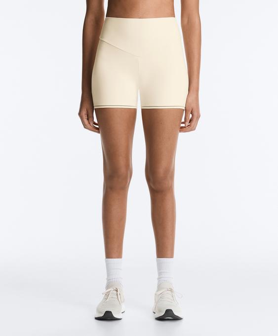 OYSHO Велосипедки HOT PANTS COMFORTLUX с высокой посадкой, 10 см купить с доставкой.