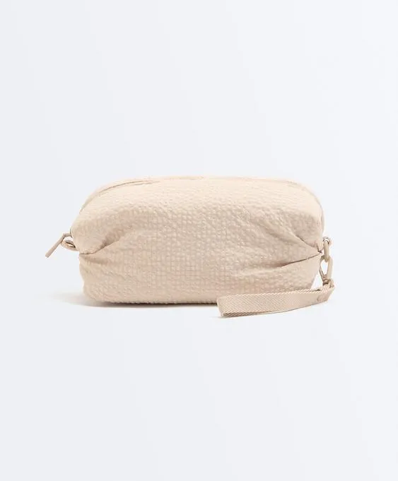 Textured wash bag- Заказать в России