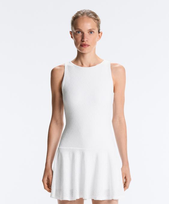 OYSHO Короткое платье COMFORTLUX с вышивкой купить с доставкой.