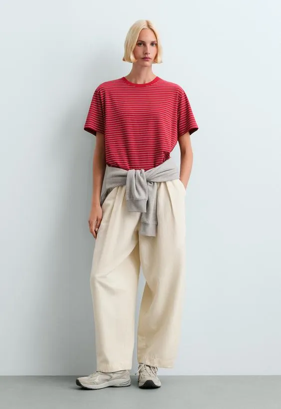 Striped short-sleeved T-shirt- Заказать в России