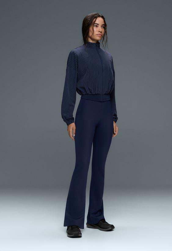OYSHO Брюки FLARE  COMPRESSIVE RAISE UP