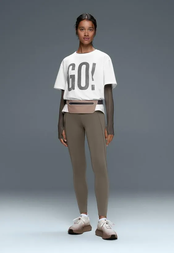Boxy cotton blend T-shirt with print- Заказать в России