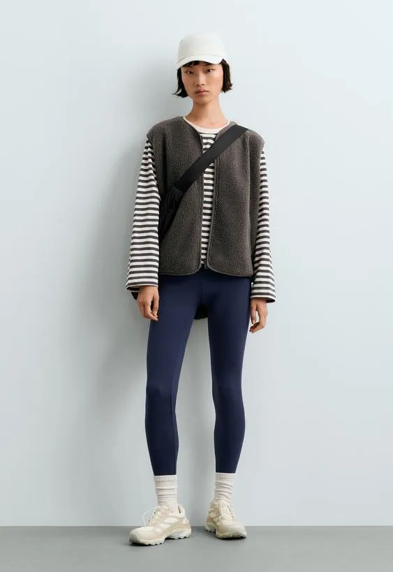 Striped 100% cotton boxy long-sleeved T-shirt- Заказать в России