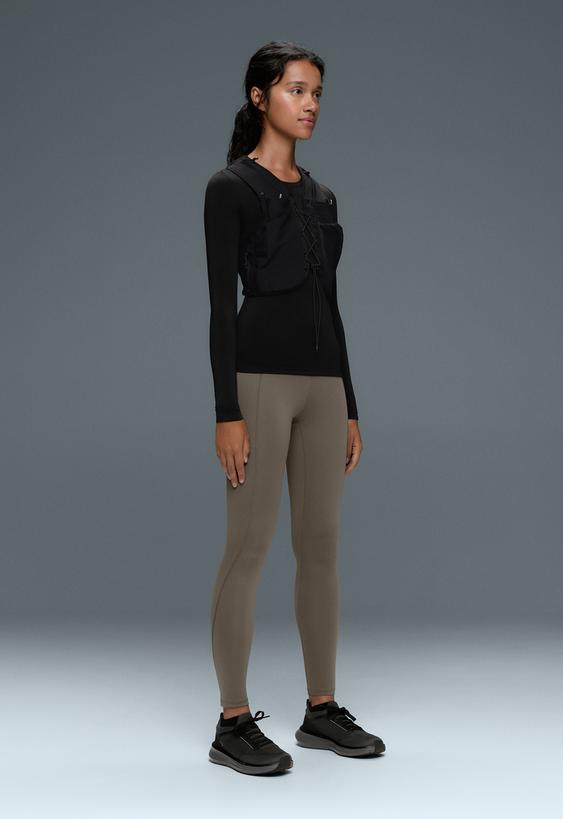 OYSHO Футболка SEAMLESS BASE LAYERS купить с доставкой.