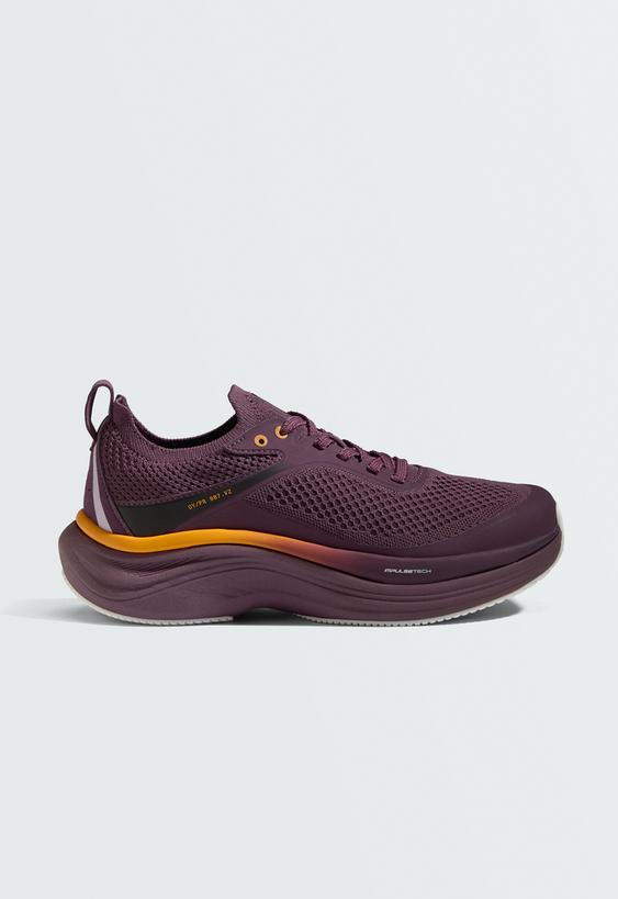 OYSHO Кроссовки RUNNING OY/PR 907 V2 купить с доставкой.