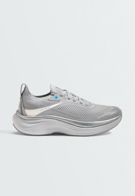 OYSHO Кроссовки RUNNING OY/PR 907 V2 купить с доставкой.
