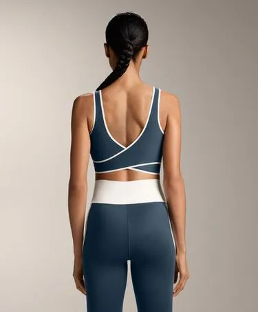 Спортивный бюстгальтер PERFECT-ADAPT со средней степенью поддержки- Заказать в России