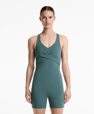 OYSHO Короткий комбинезон LIGHT TOUCH с драпировкой