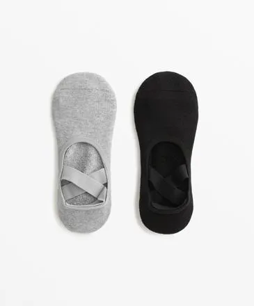 2 PAIRS OF COTTON BLEND YOGA AND PILATES SOCKS WITH CROSSOVER STRAPS